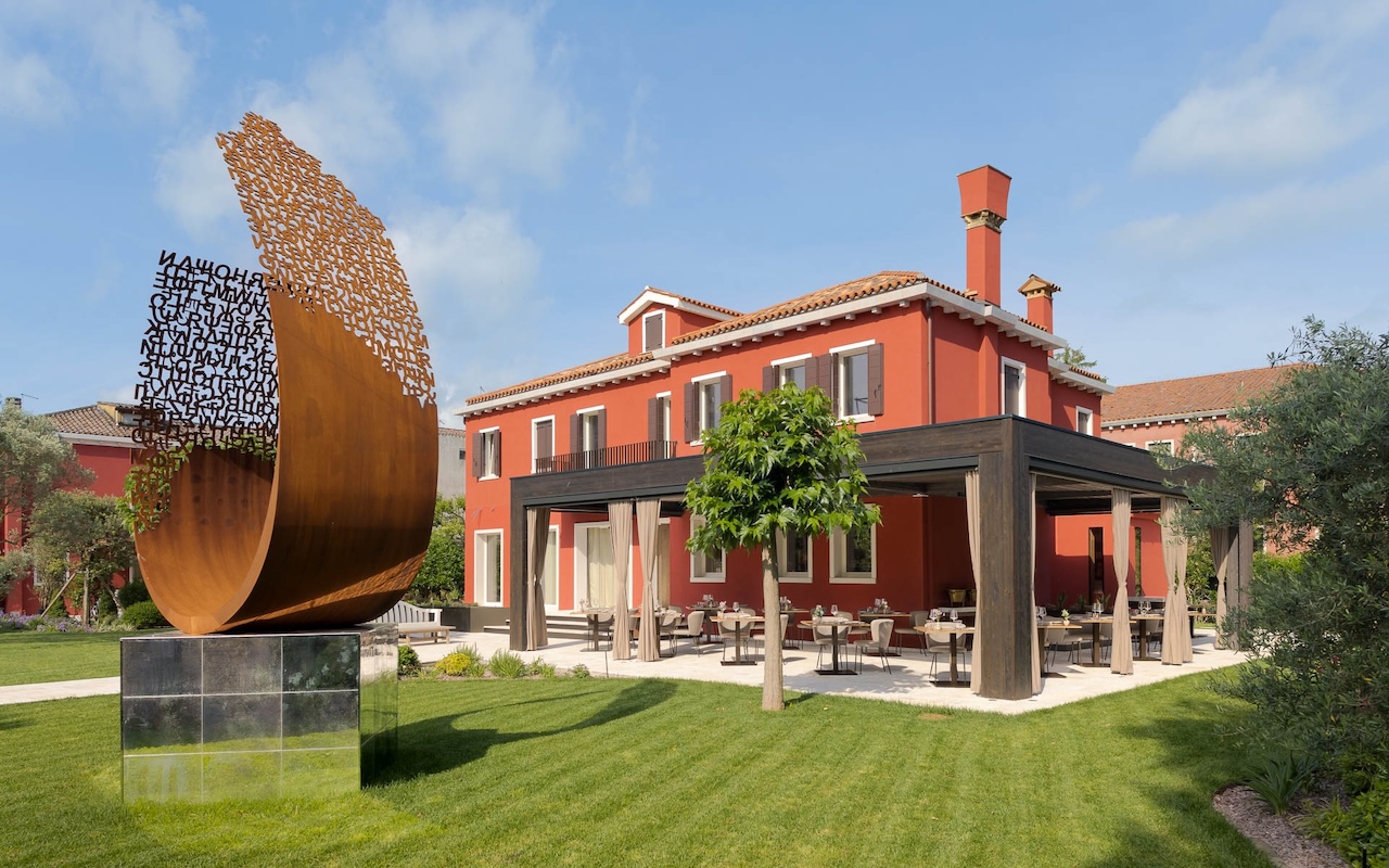Ninà 911 wine bar bistro Burano, the experience of living lace with all the senses
